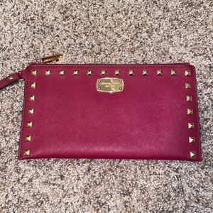 MICHAEL KORS CLUTCH